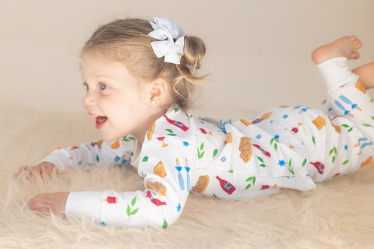 Shabbat Pajamas in White